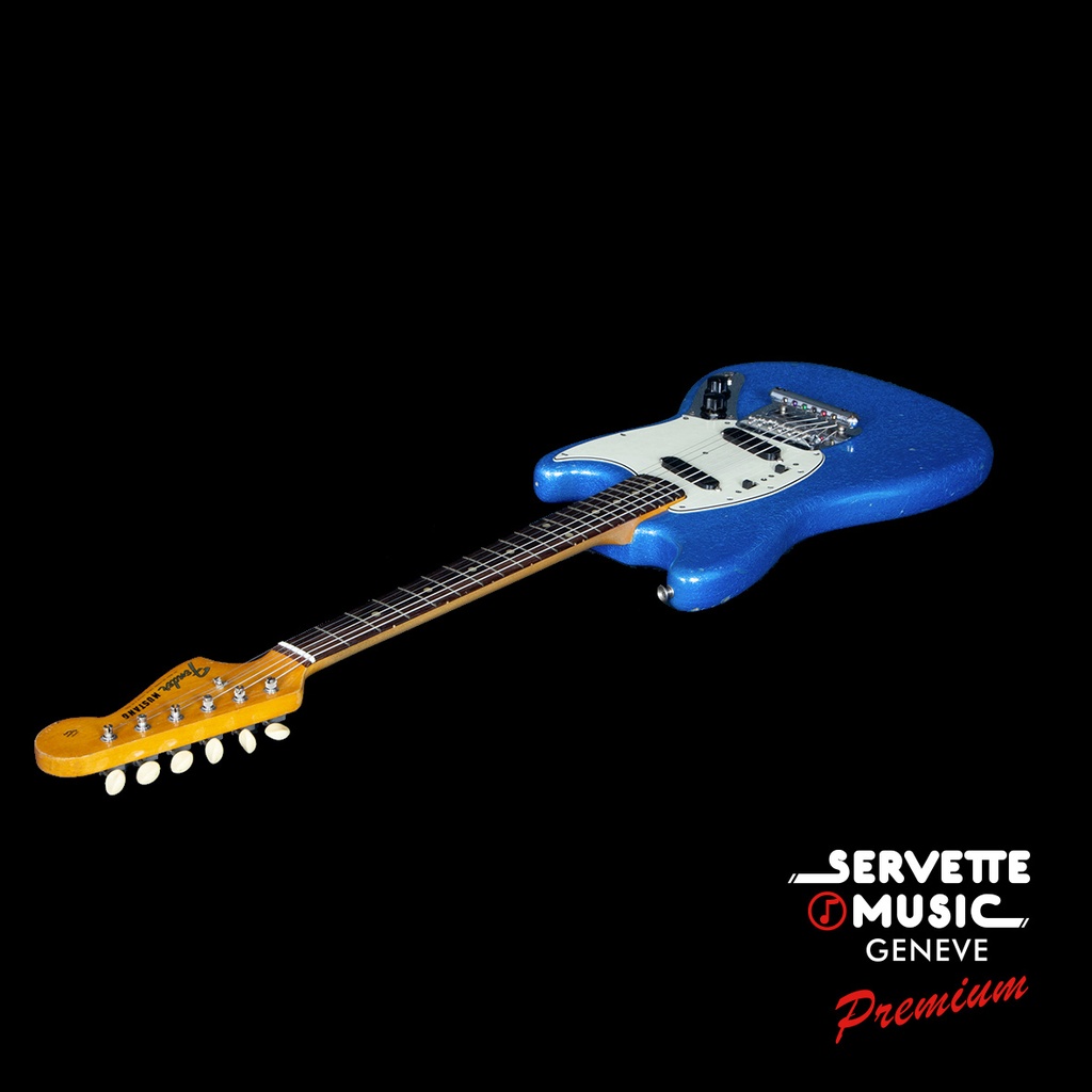 Fender Mustang 1965 Blue Sparkle 6